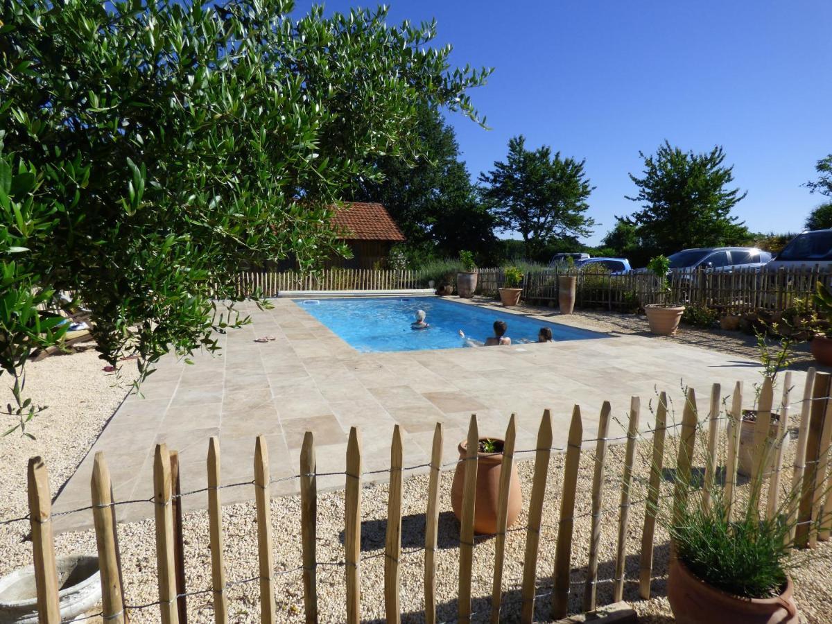 Britavit Bed & Breakfast Saint-Avit-Sénieur Exterior foto
